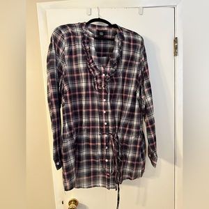 Cute dark and pink plaid button top